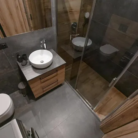 Aqua Passage By Major Domus Club *